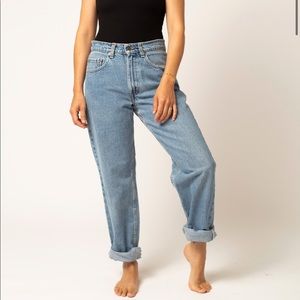 Vintage Levi’s 550 Size 16L